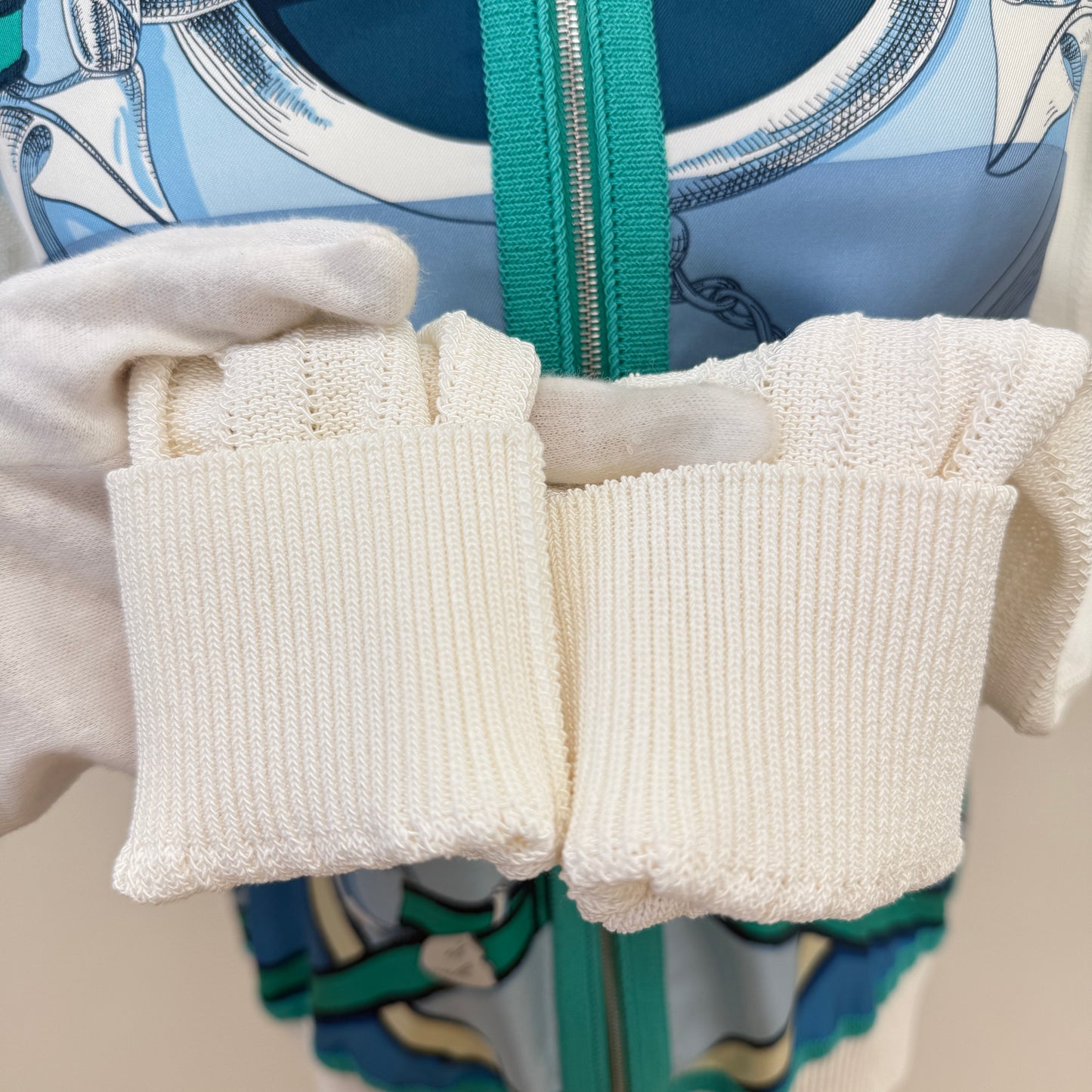 【 鑑定済み 】 エルメス ツイルレーヌ ジップアップジャケット 36 ( Sサイズ程度 ) ホワイト 水色 グリーン シルク 綿 ニット リブ袖 アウター