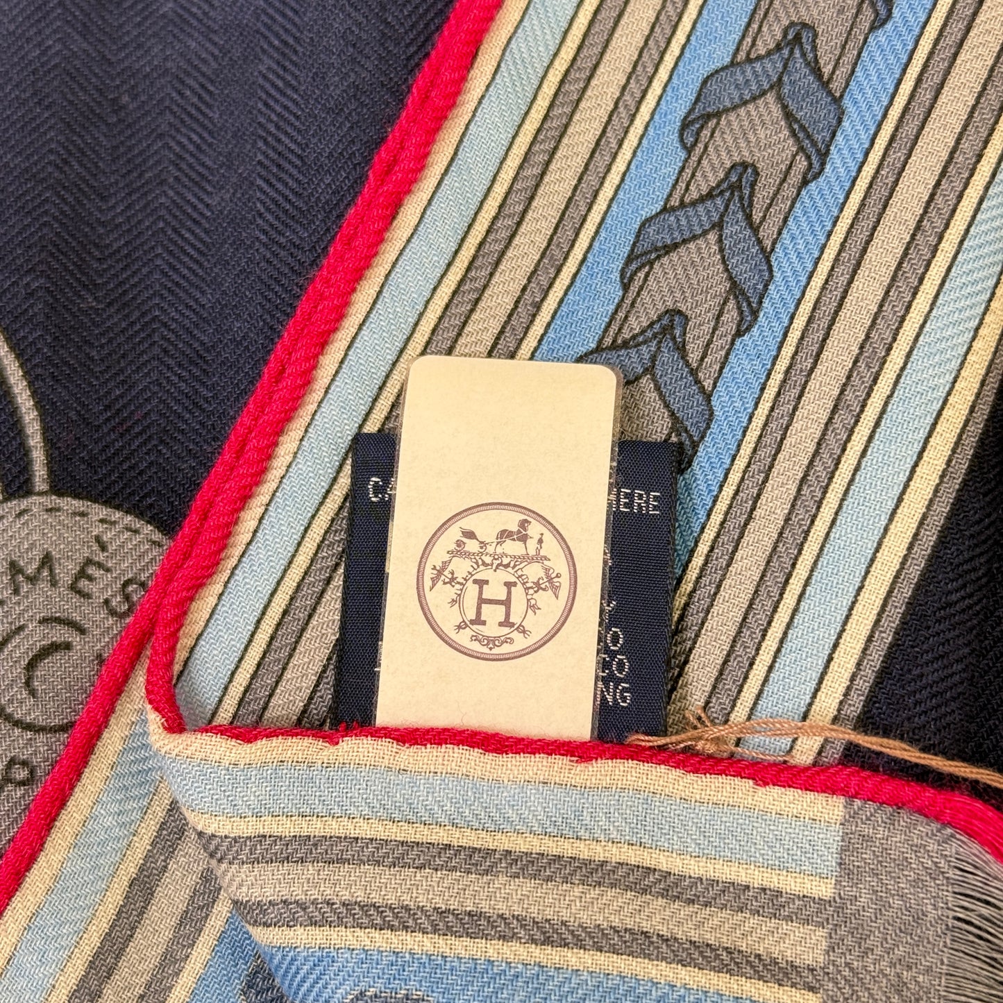 鑑定済み【 新品未使用 】エルメス レクタングル 《 エ グリ グリ 》 ネイビー ブルー ピンク カシシル ストール チャーム柄