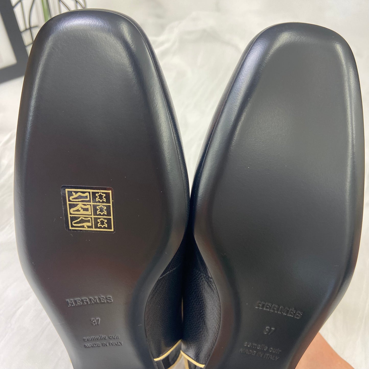 【 新品未使用 】 エルメス 《 クレオ 》 37 24cm程度 ブラック ベージュ シルバー金具 バレーシューズ H ロゴ