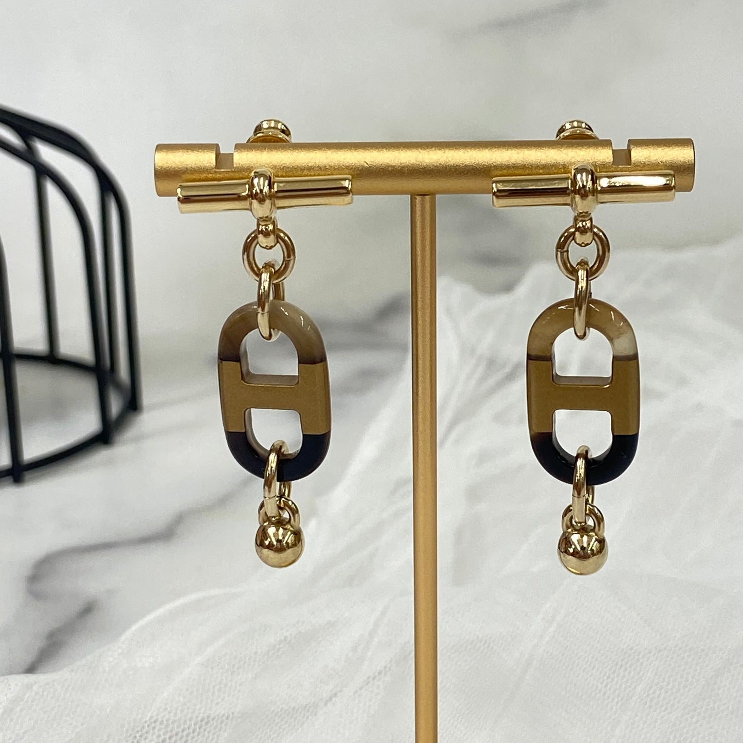 鑑定済み【美品】 エルメス 《 シュルメール 》 ゴールド ブラウン ブラック バッファローホーン ピアス 両耳用