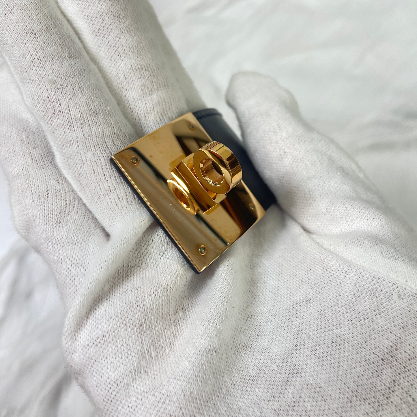 　【鑑定済み】エルメス 《 ケリー ドッグ 》 T2 ブラック 黒 ブラウン ゴールド金具 レザー ブレスレット バングル