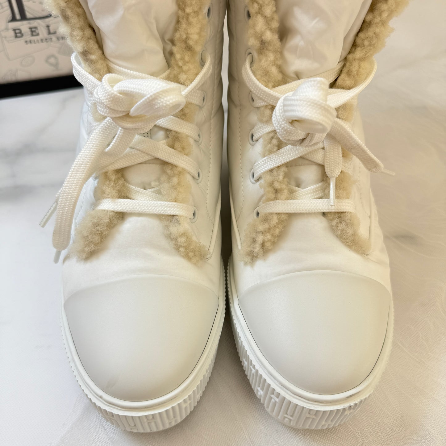 鑑定済み【 美品 】エルメス 《 フレッシュ 》 38 ( 24.5程度 ) ホワイト パラシュートファブリック ボア ブーツ セリエモチーフ