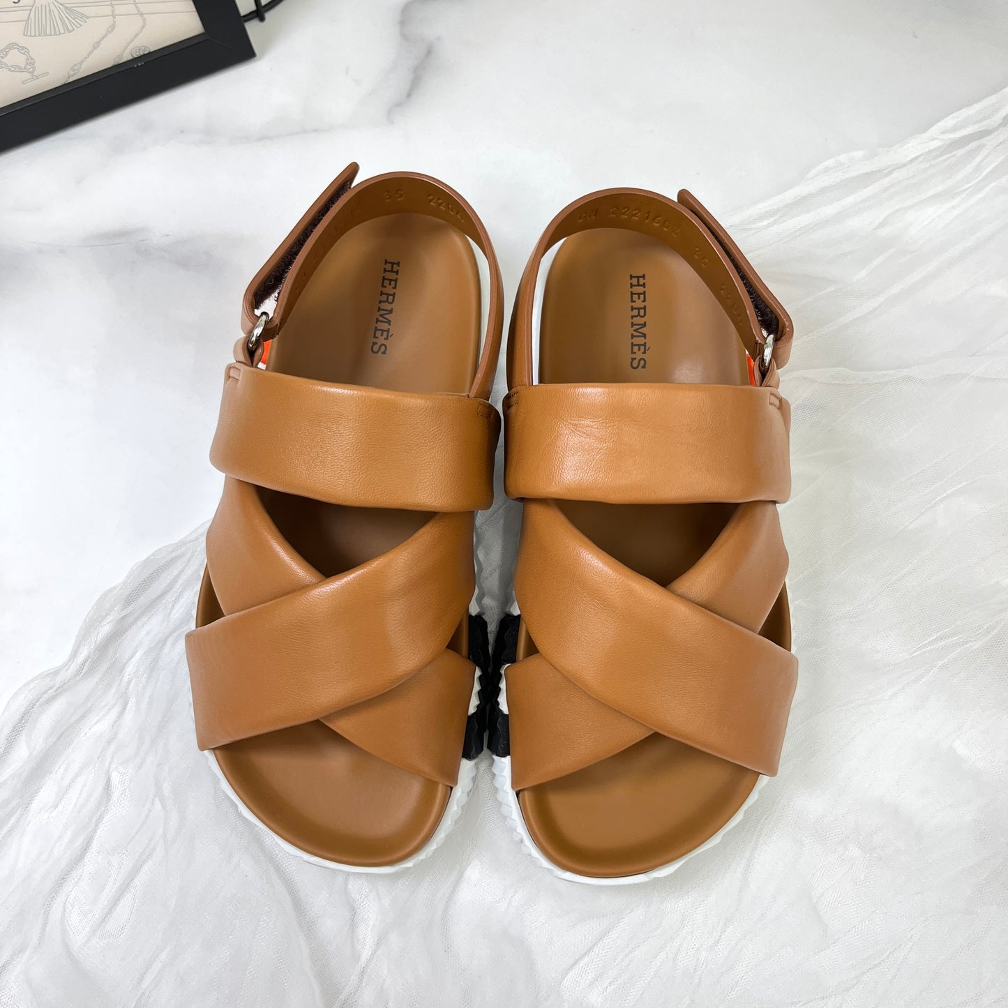 【 鑑定済み 】エルメス 《 エレクトリック 》 35 22.5cm ブラウン ホワイト ブラック シルバー金具 レザー メタル サンダル Hロゴ