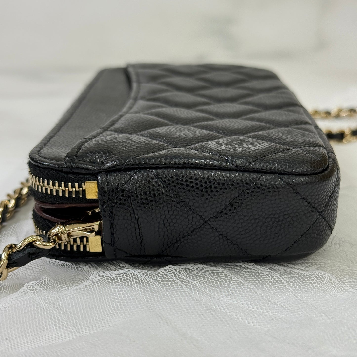 鑑定済み【 美品 】シャネル 《チェーンウォレット 》 ブラック キャビアスキン ゴールド金具 財布 ココマーク ギャランティカード