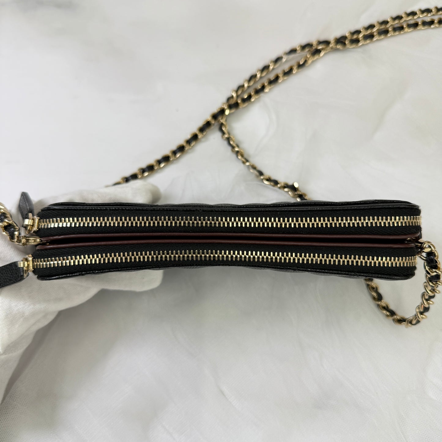 鑑定済み【 美品 】シャネル 《チェーンウォレット 》 ブラック キャビアスキン ゴールド金具 財布 ココマーク ギャランティカード