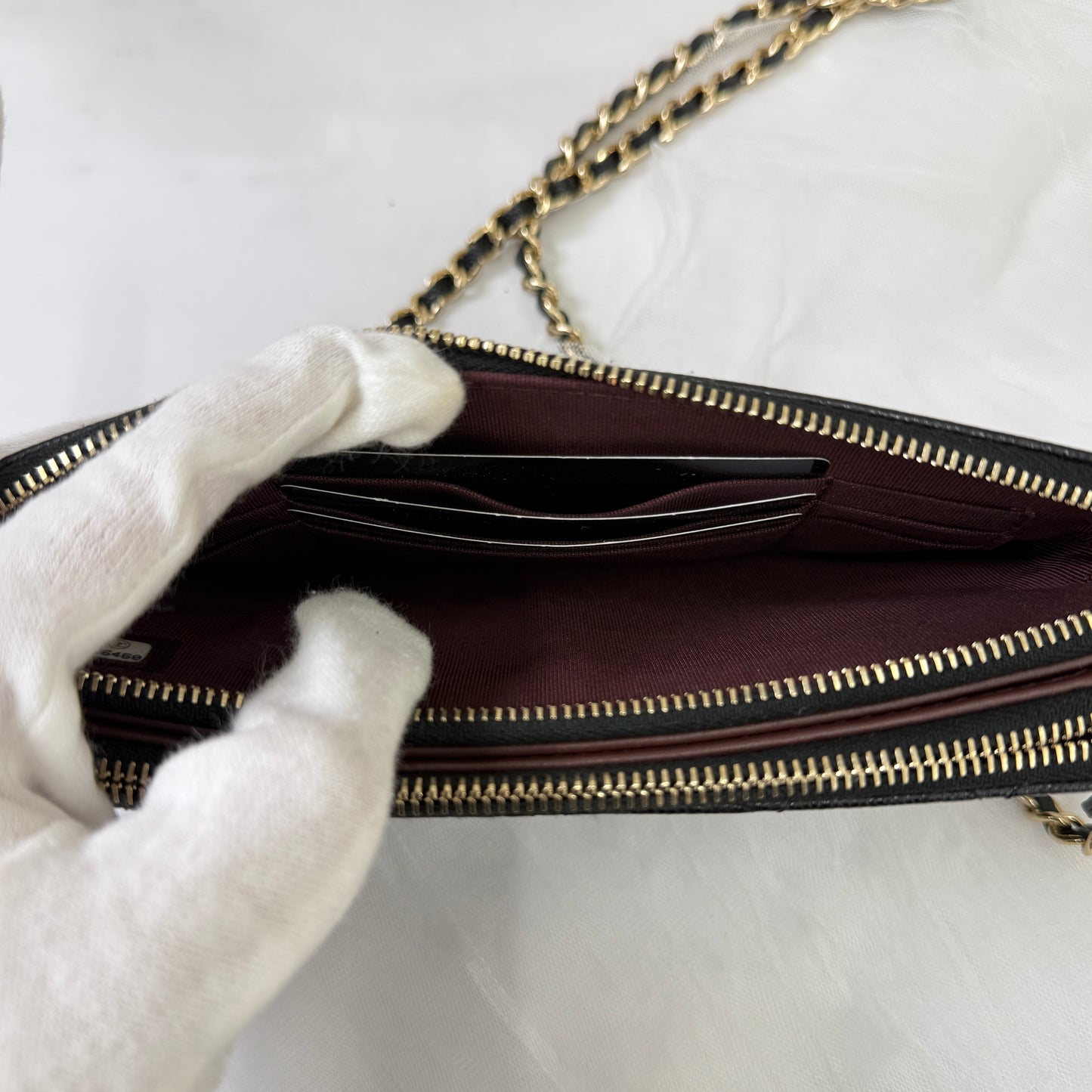 鑑定済み【 美品 】シャネル 《チェーンウォレット 》 ブラック キャビアスキン ゴールド金具 財布 ココマーク ギャランティカード