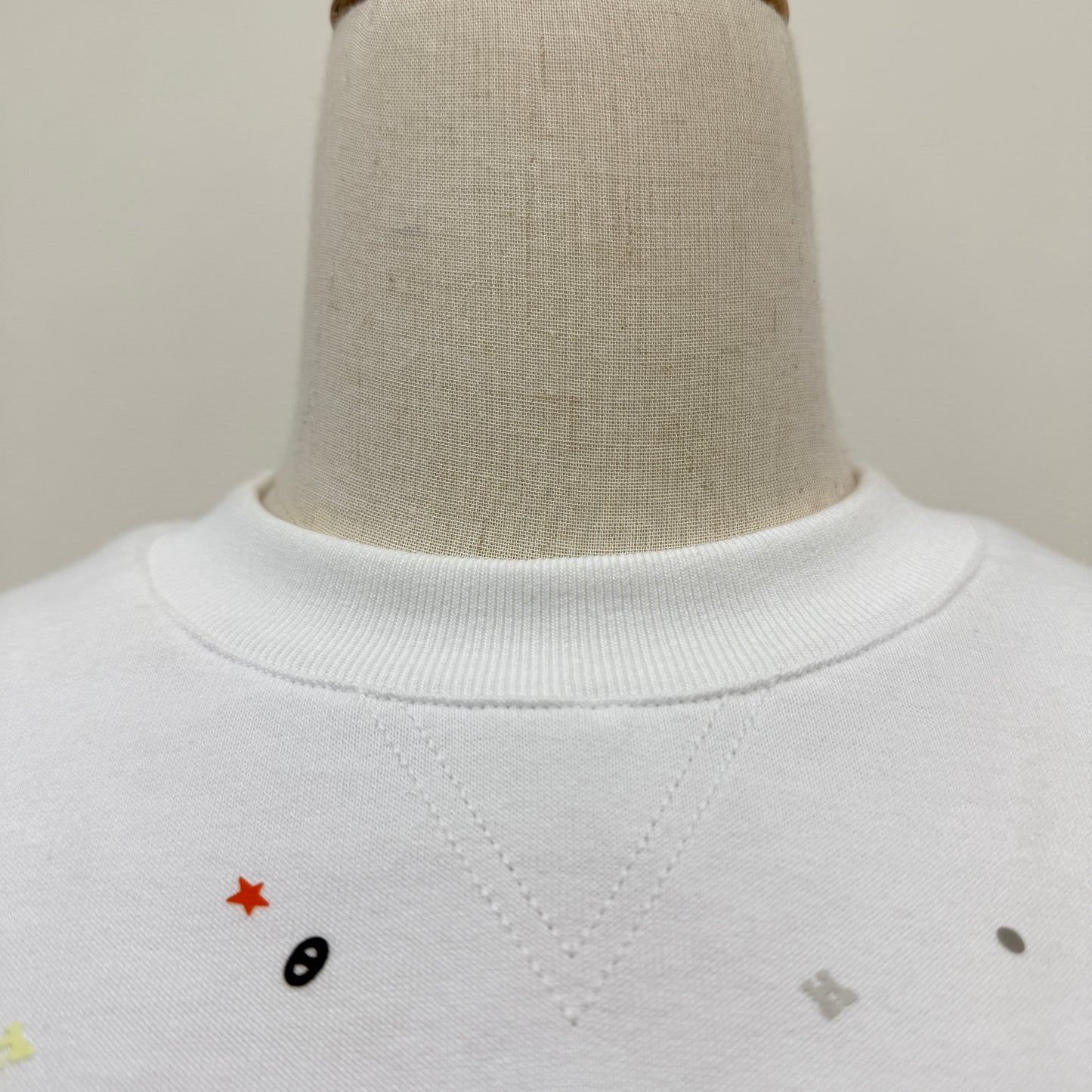 鑑定済み【 美品】エルメス  《 サプライズ ボックス 》XS ホワイト オレンジ コットン メンズ トレーナー 2024 SS 春夏