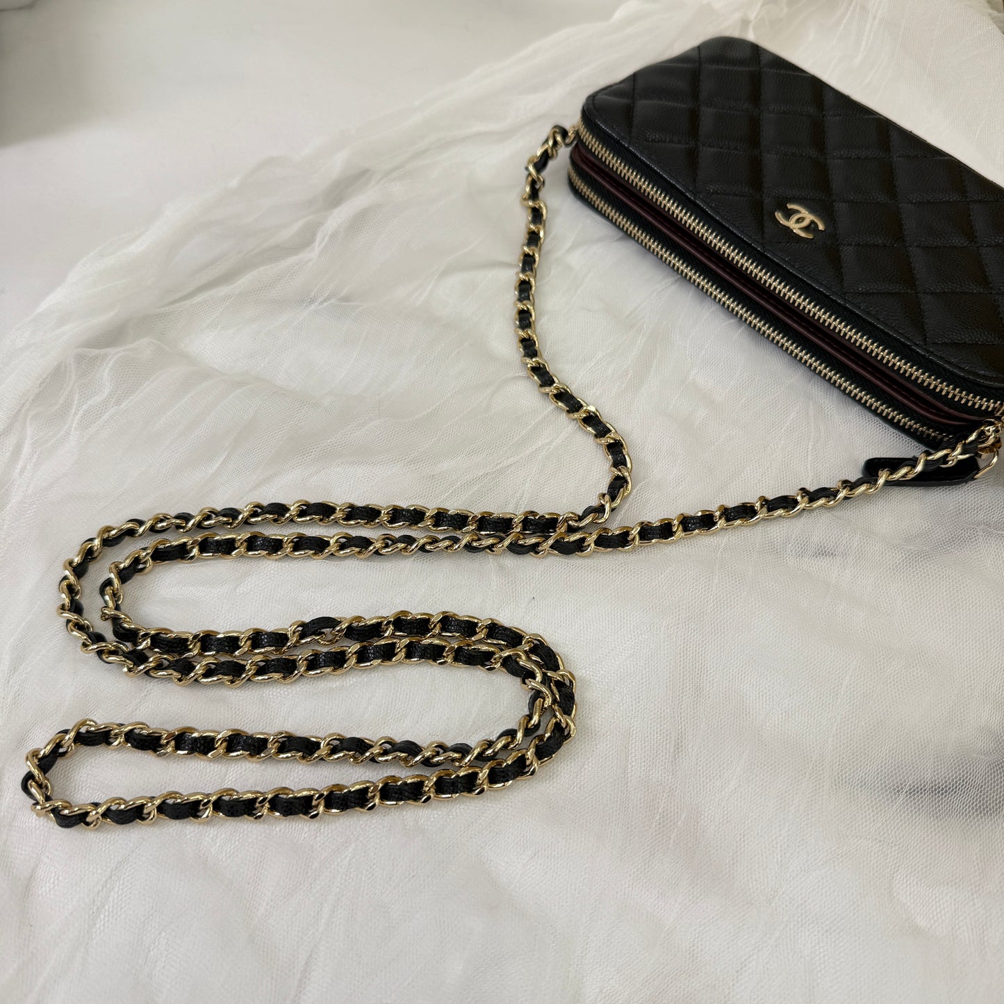 鑑定済み【 美品 】シャネル 《チェーンウォレット 》 ブラック キャビアスキン ゴールド金具 財布 ココマーク ギャランティカード