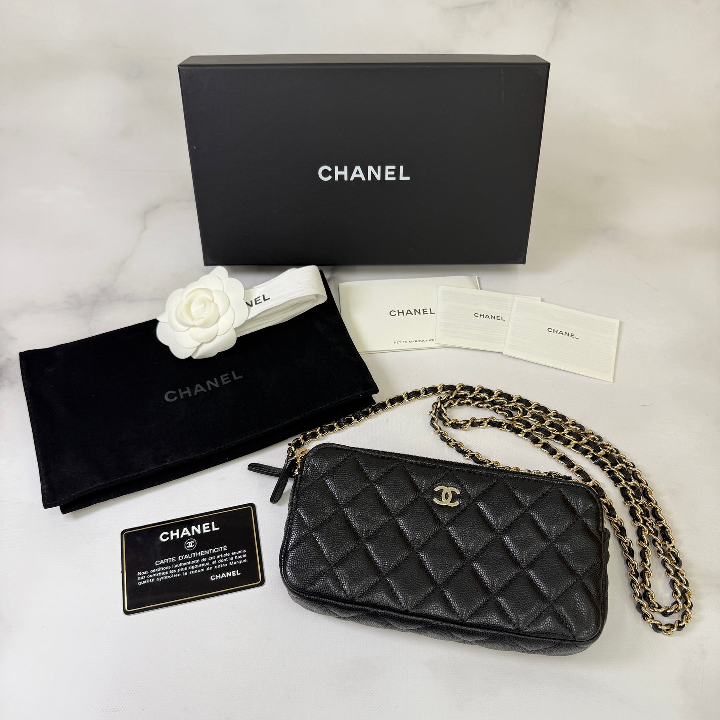 鑑定済み【 美品 】シャネル 《チェーンウォレット 》 ブラック キャビアスキン ゴールド金具 財布 ココマーク ギャランティカード