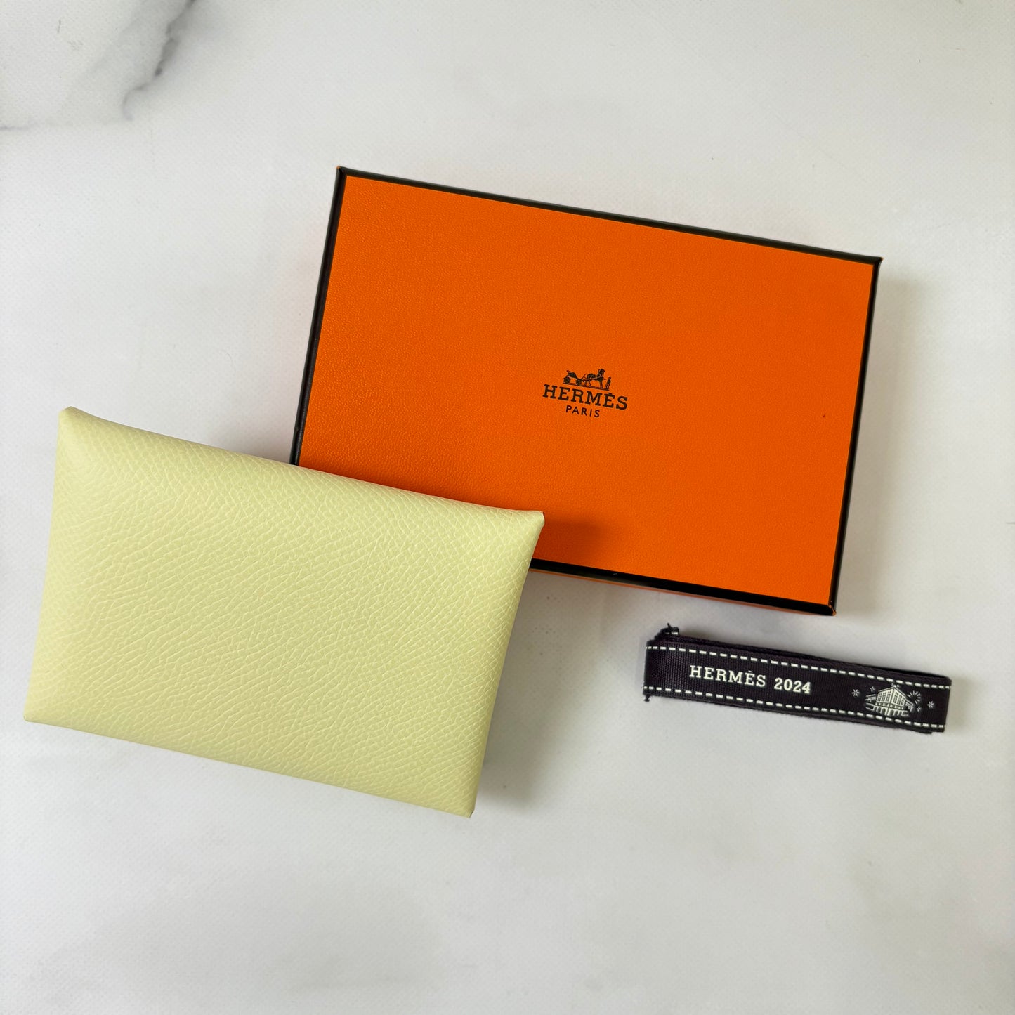 鑑定済み【 美品 】エルメス 《 カルヴィデュオ 》ジョーヌミルトン イエロー  レザー W刻印 カードケース 財布 コインケース
