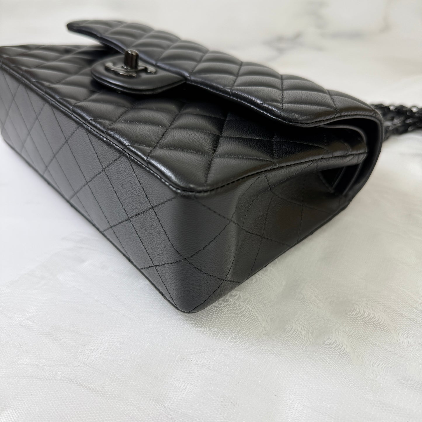 【 鑑定済み 】シャネル 《 マトラッセ 》23 ソー ブラック シルバー金具 チェーンショルダーバッグ ココマーク