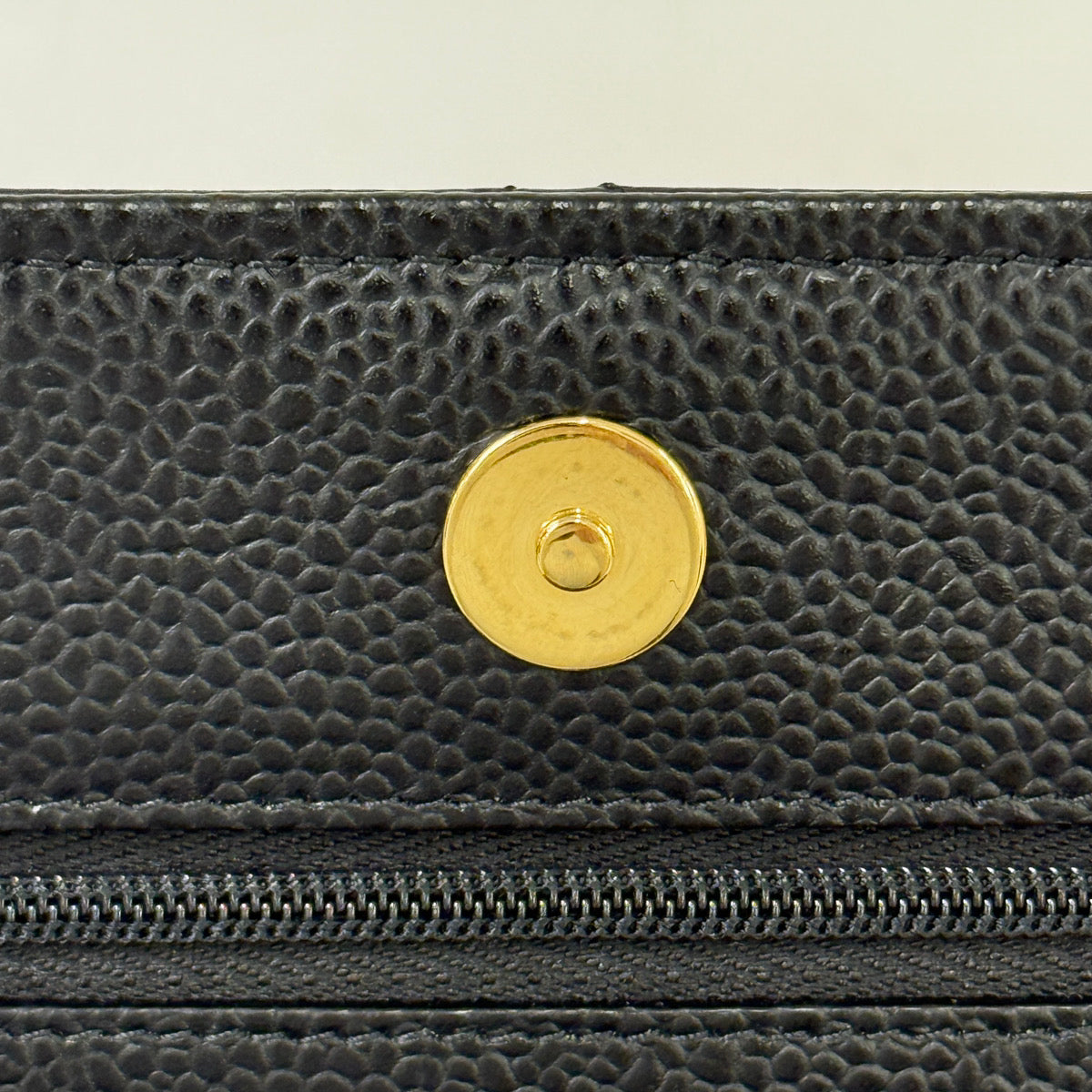 鑑定済み【 美品 】シャネル マトラッセチェーンウォレット ブラック ゴールド金具 キャビアスキン ココマーク 財布 バッグ