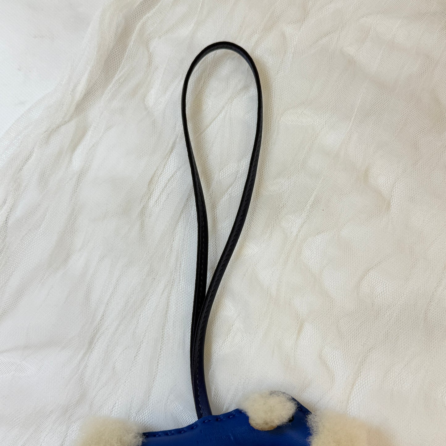 鑑定済み【 美品 】エルメス 《 エルメス バディ 》 ブルーフランス ホワイト アニューミロ ムートン チャーム Z刻印 犬