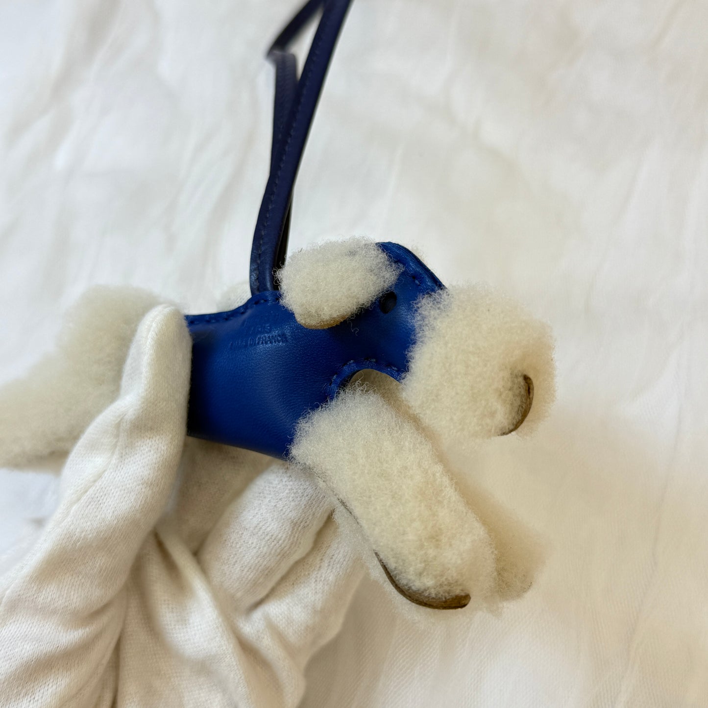 鑑定済み【 美品 】エルメス 《 エルメス バディ 》 ブルーフランス ホワイト アニューミロ ムートン チャーム Z刻印 犬