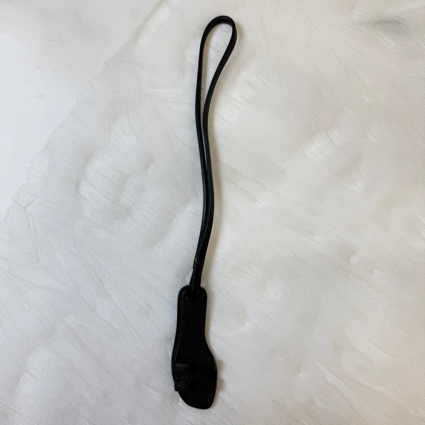 鑑定済み【 美品 】エルメス 《 オラン ナノ 》 ノワール ブラック エプソン レザー チャーム サンダル