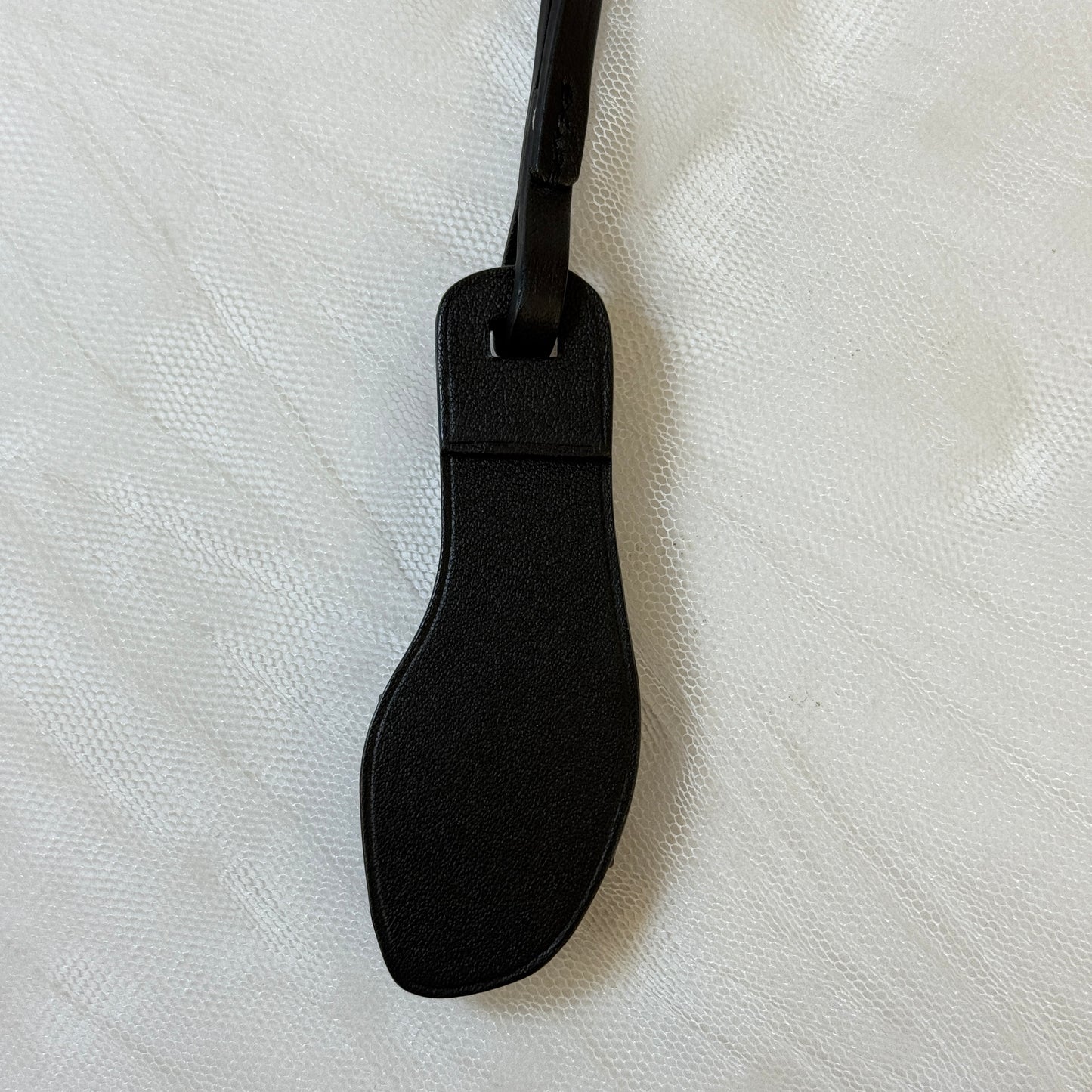 鑑定済み【 美品 】エルメス 《 オラン ナノ 》 ノワール ブラック エプソン レザー チャーム サンダル