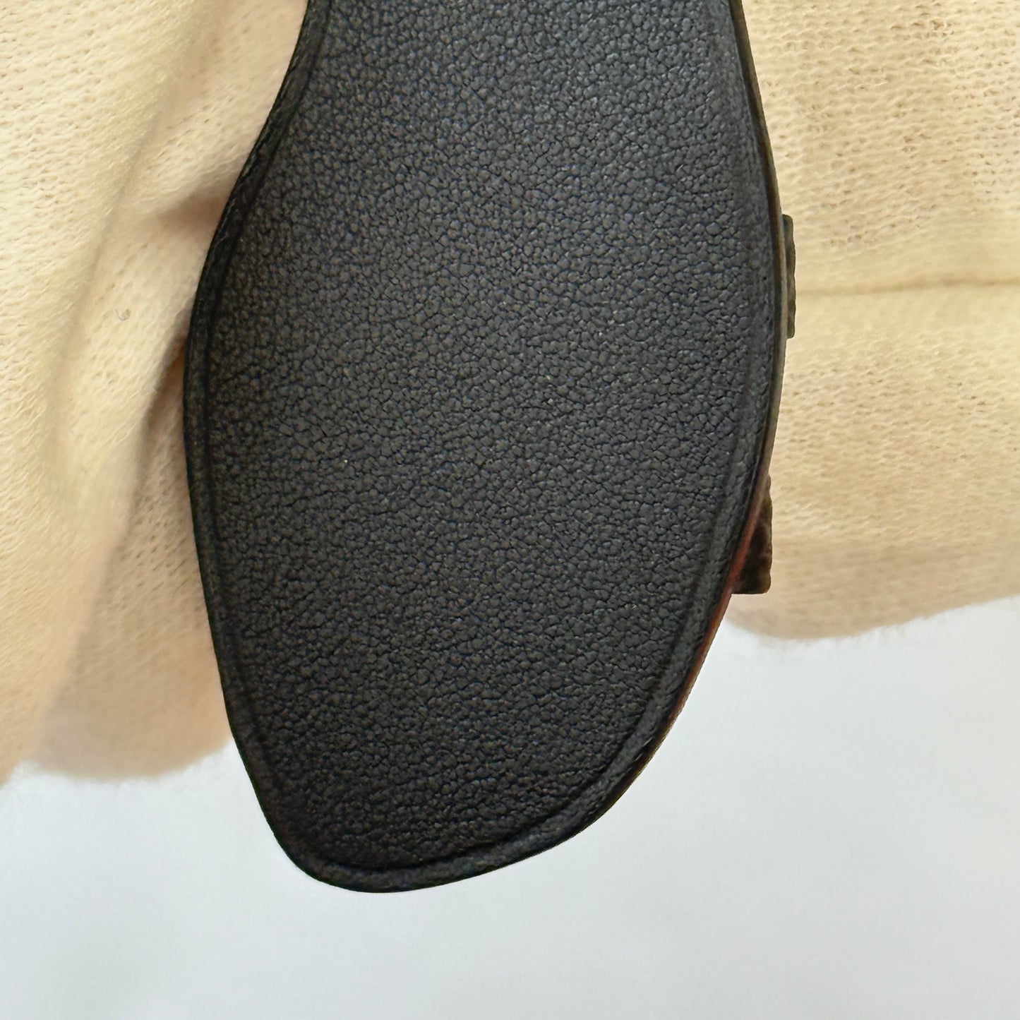 鑑定済み【 美品 】エルメス 《 オラン ナノ 》 ノワール ブラック エプソン レザー チャーム サンダル