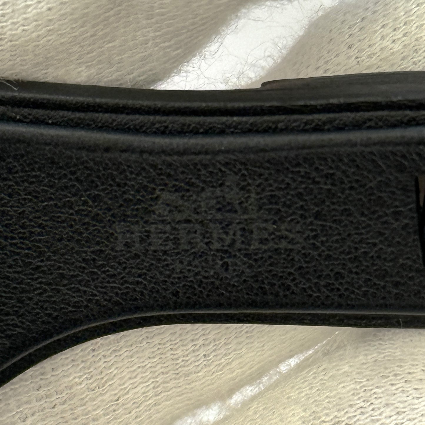 鑑定済み【 美品 】エルメス 《 オラン ナノ 》 ノワール ブラック エプソン レザー チャーム サンダル