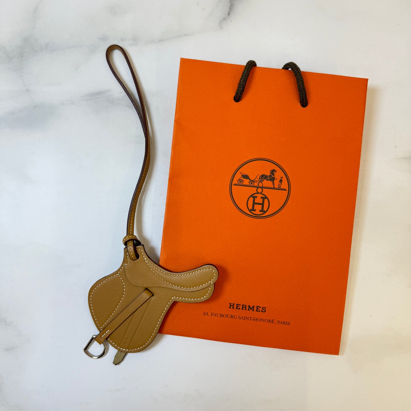 鑑定済み【 美品 】エルメス 《 パドック セーラー 》 ブラウン ホワイト シルバー金具 スイフト チャーム 鞍