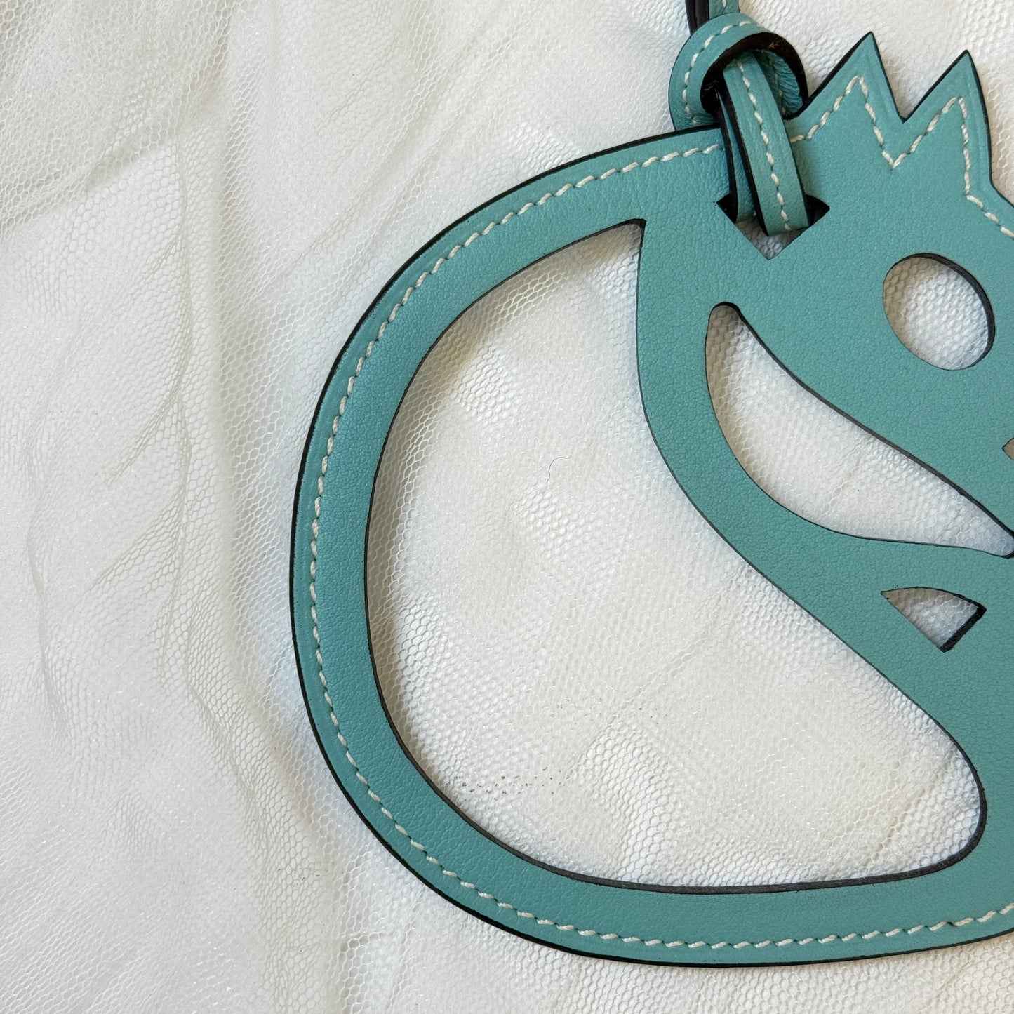 鑑定済み【 美品 】エルメス 《 パドック シュヴァル 》 ブルー アトール スイフト チャーム 馬 レザー