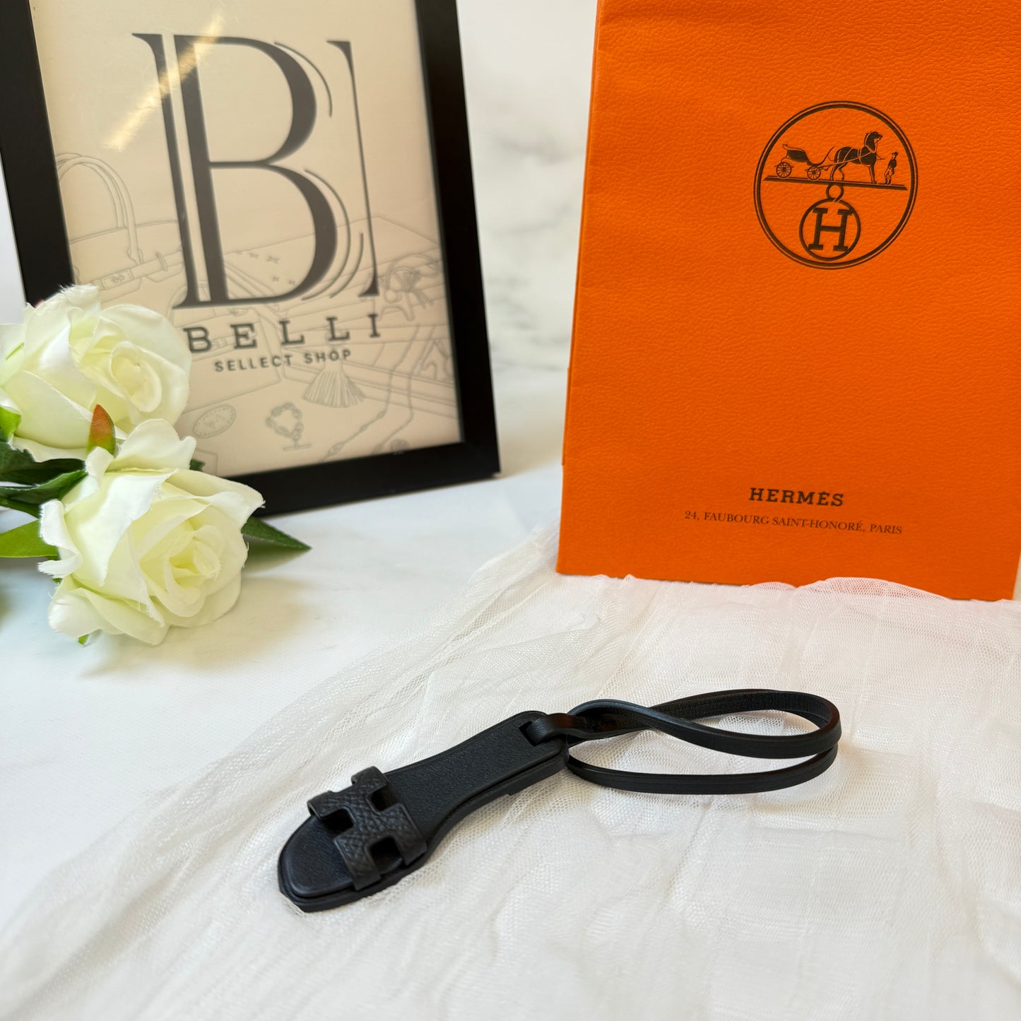 鑑定済み【 美品 】エルメス 《 オラン ナノ 》 ノワール ブラック エプソン レザー チャーム サンダル