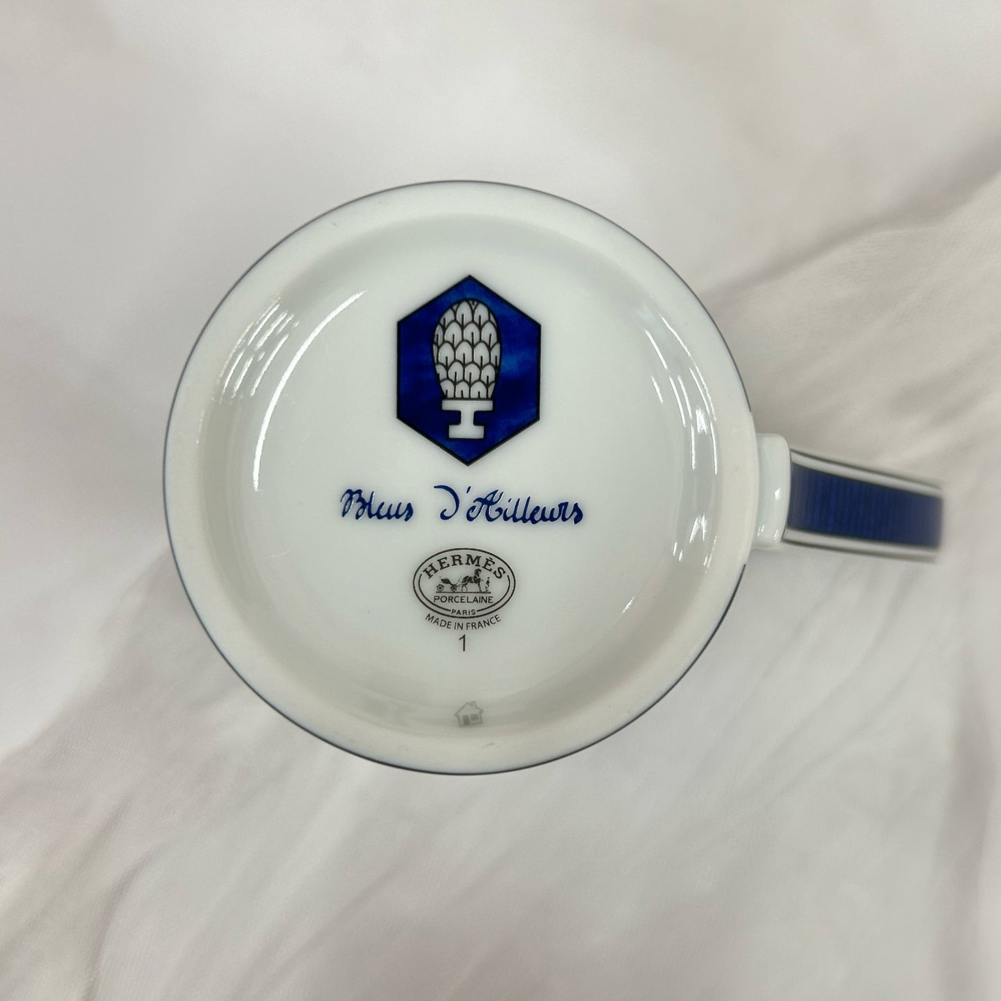 鑑定済み 【 新品未使用 】 エルメス 《 ブルーダイユール 》 ブルー ホワイト 陶器 マグカップ