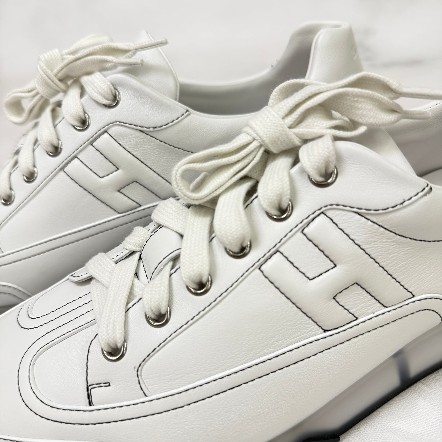 鑑定済み【 新品未使用 】エルメス 《 トレイル 》 43.5 ( 28.5cm程度 ) ホワイト ブラック レザー スニーカー Hロゴ