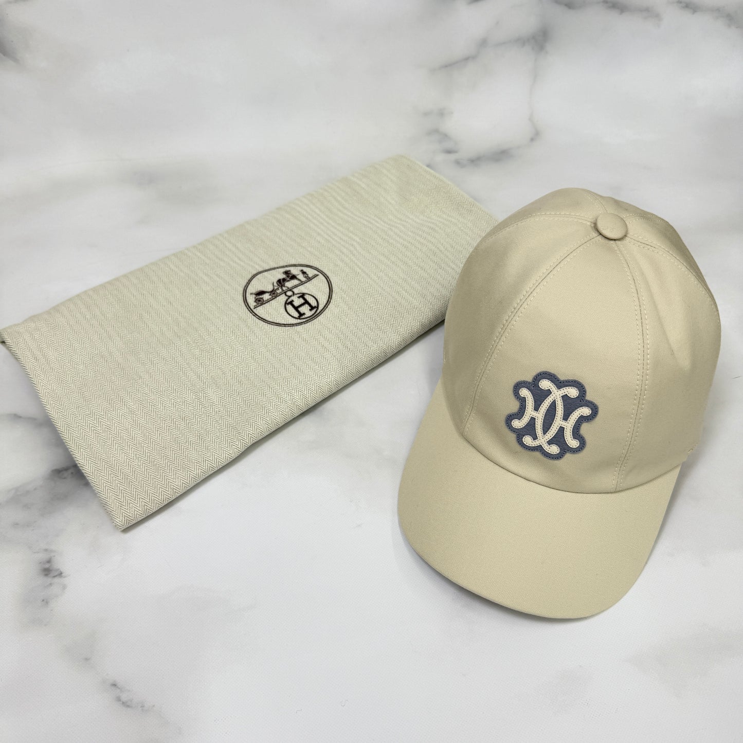 鑑定済み【 美品 】エルメス 《 セレナ 》 59 ベージュ グレー シルバー金具 コットン シルク キャスケット キャップ Hリフト