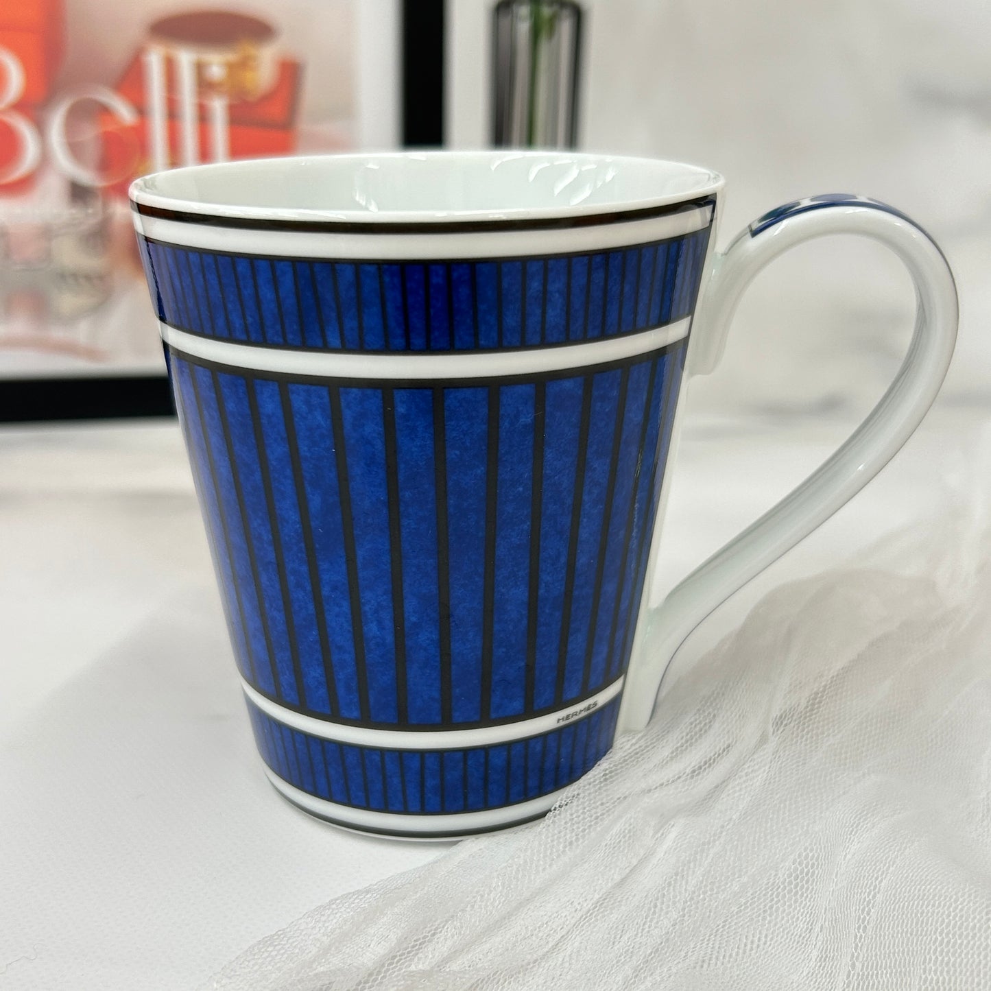 鑑定済み 【 新品未使用 】 エルメス 《 ブルーダイユール 》ブルー ポーセリン 食器 マグカップ