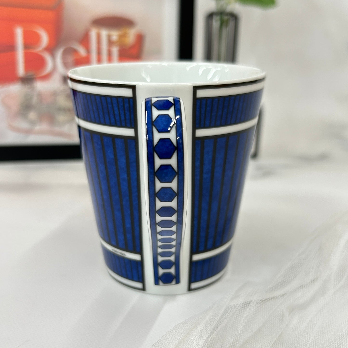 鑑定済み 【 新品未使用 】 エルメス 《 ブルーダイユール 》ブルー ポーセリン 食器 マグカップ