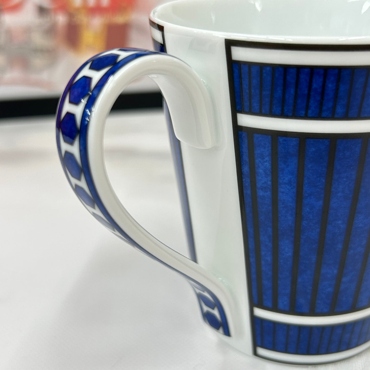 鑑定済み 【 新品未使用 】 エルメス 《 ブルーダイユール 》ブルー ポーセリン 食器 マグカップ