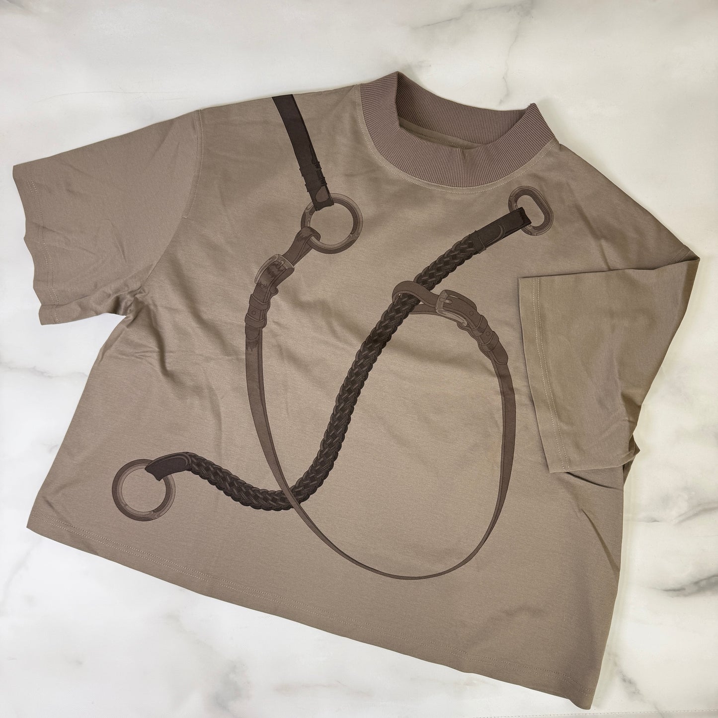 鑑定済み【 新品未使用 】エルメス 《 プラス・コーチング・リミックス・パノー 》 半袖 Tシャツ 42 ( LLサイズ程度 ) 5E4621DM ベージュグレー コットン トップス