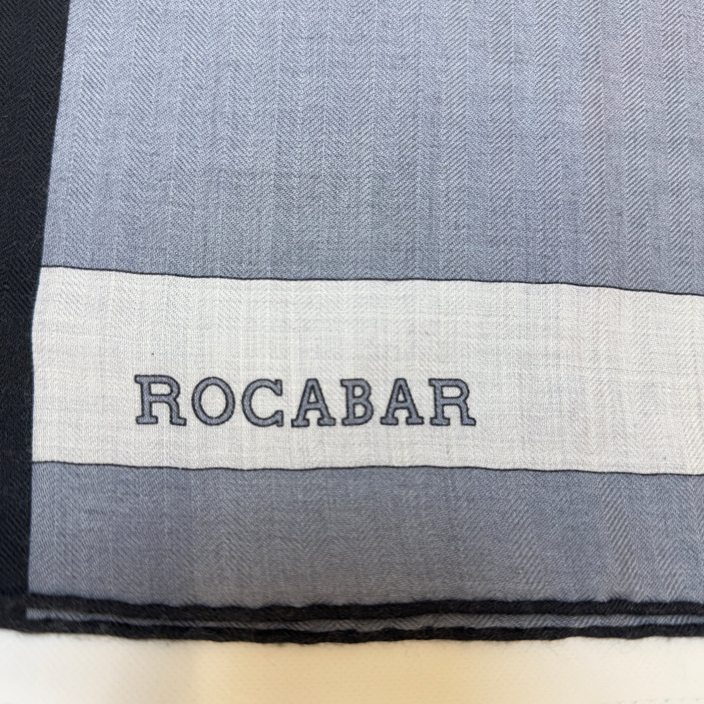 鑑定済み【 美品 】エルメス カレジェアン 140 《 ロカバール 》 ブラック グレー ネイビー ピンク カシシル スカーフ ショール 馬