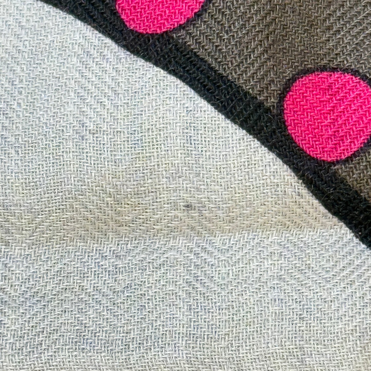 鑑定済み【 美品 】エルメス カレジェアン 140 《 ロカバール 》 ブラック グレー ネイビー ピンク カシシル スカーフ ショール 馬